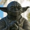 estatua de yoda